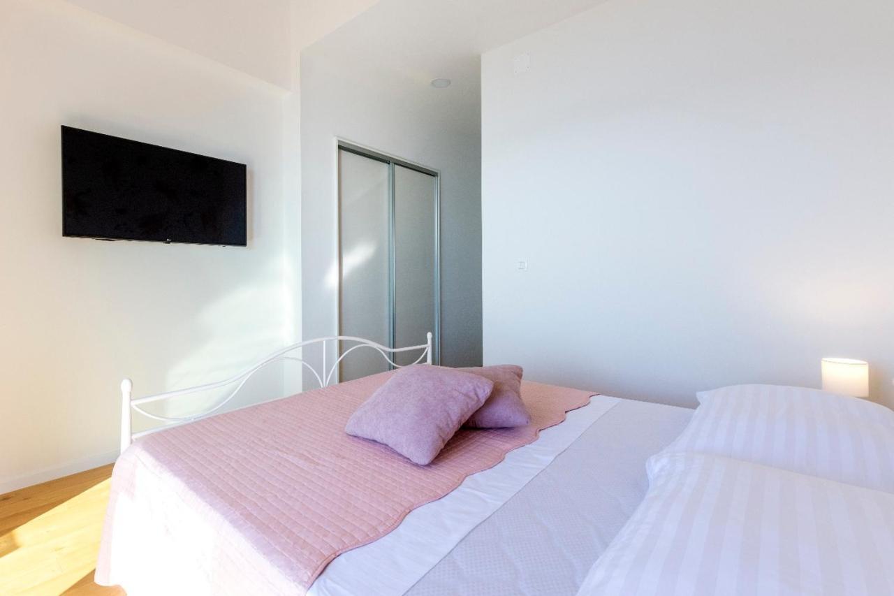 Lucy Apartment Omiš Екстериор снимка